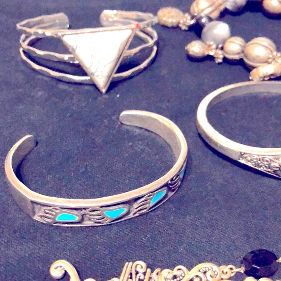 8 VARIOUS BRACELETS - Picture 2 of 4